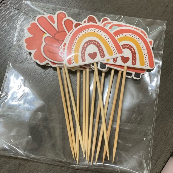 Two groovy birthday banner 🌼💕 - Picture 5 of 5